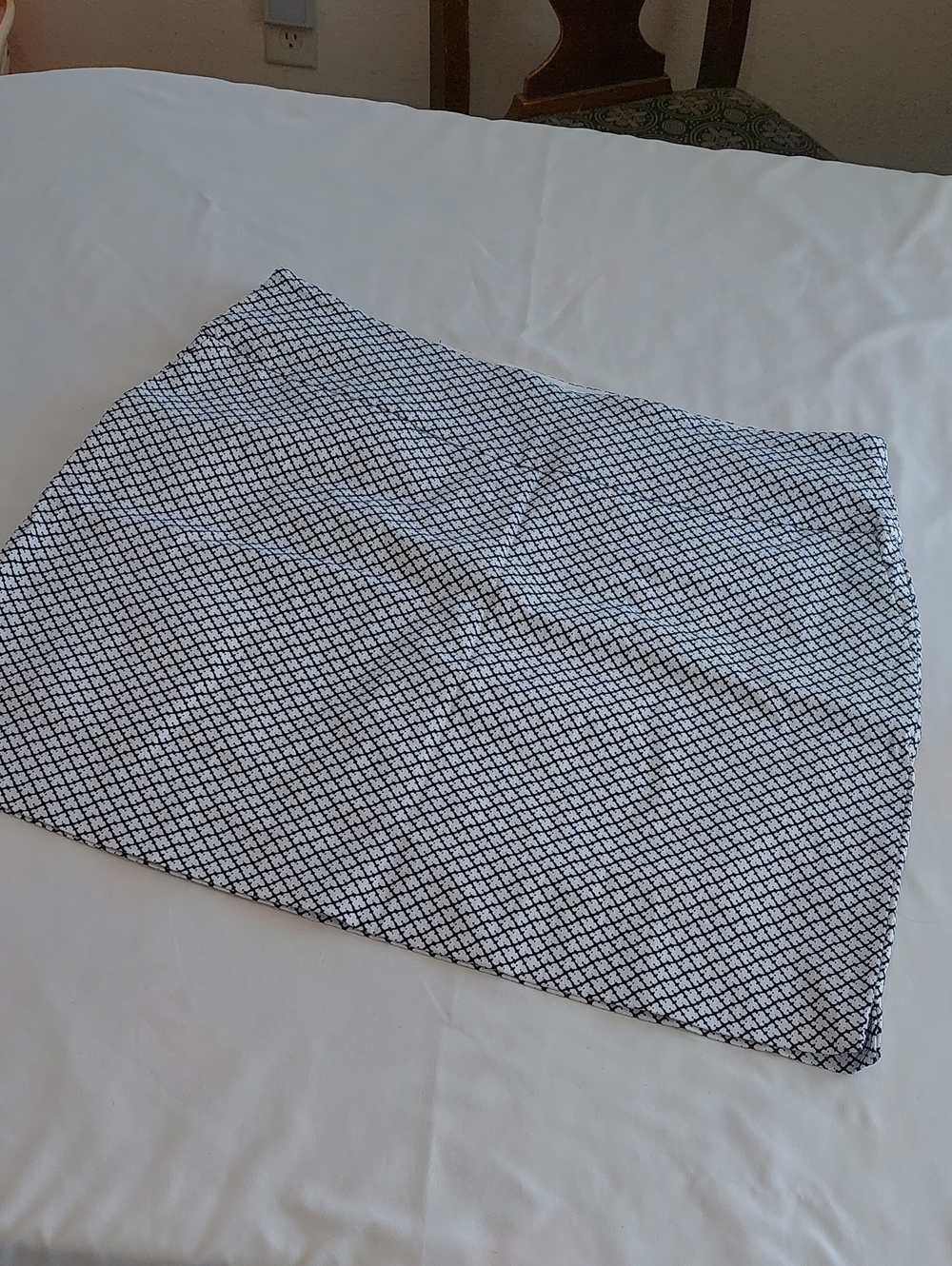 Up Navy Blue and White Geo Print Skort Size Xl